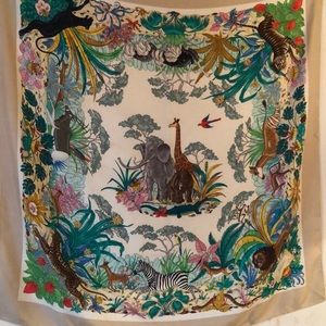 Gucci 1970s vintage silk scarf